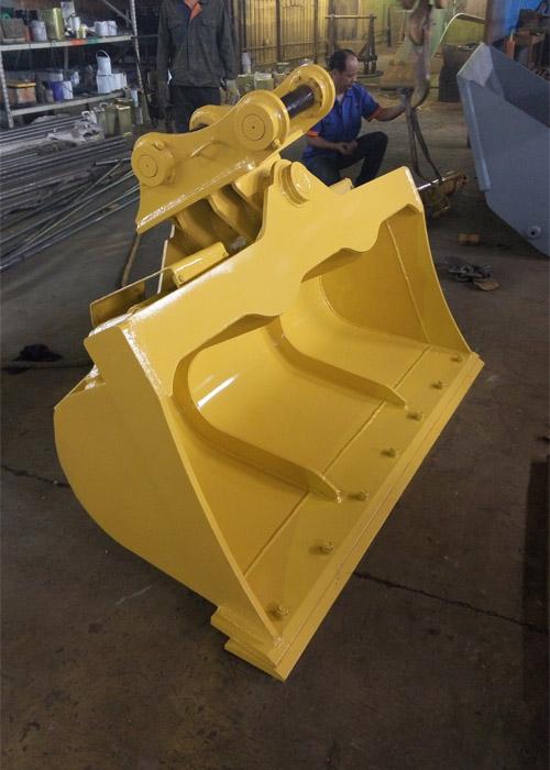 Construction Hydraulic Tilting Bucket for Komatsu PC200 Excavator